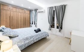 Sagrada Familia Apartments
